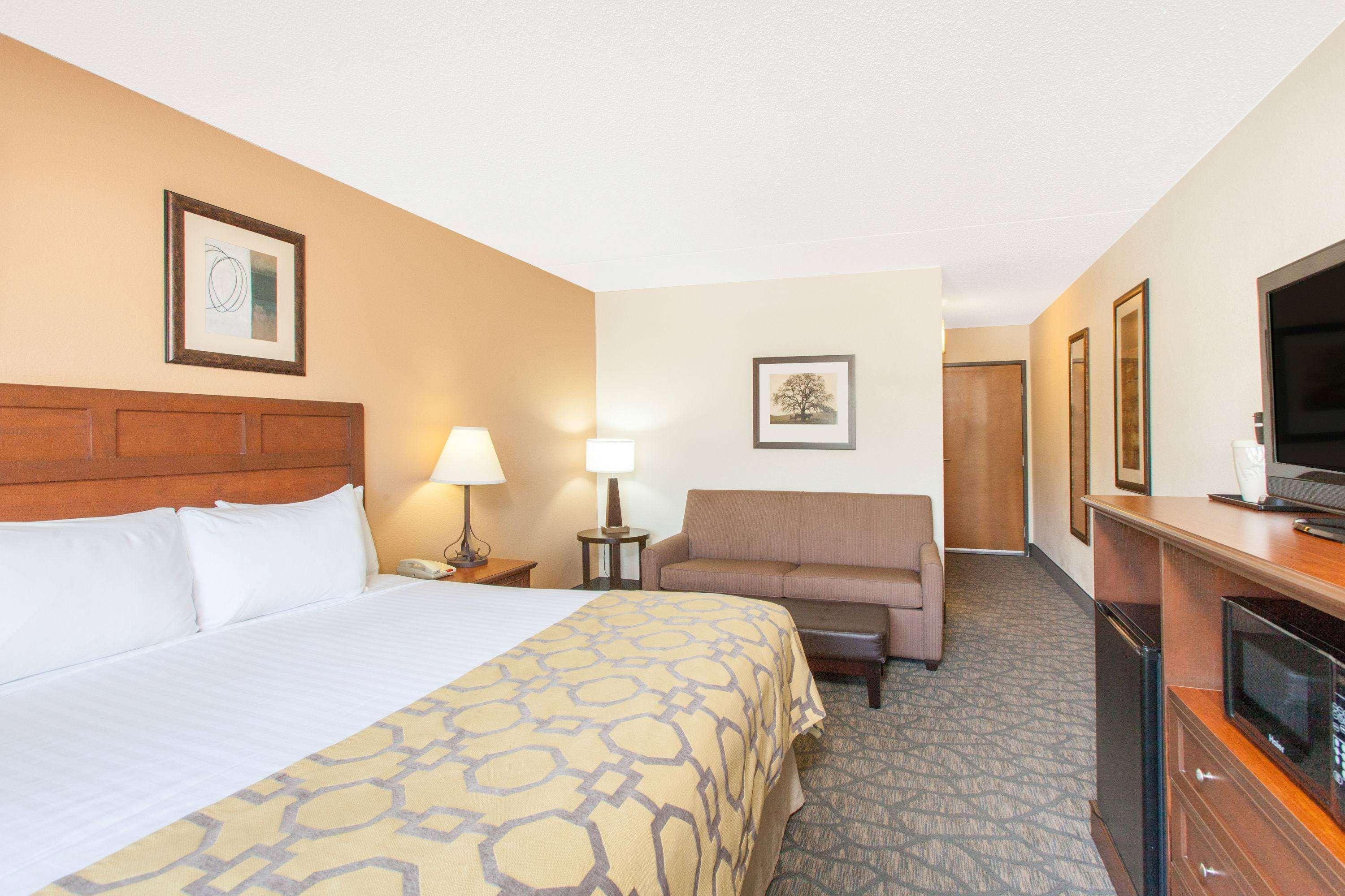 Отель Baymont By Wyndham Branson - On The Strip Экстерьер фото