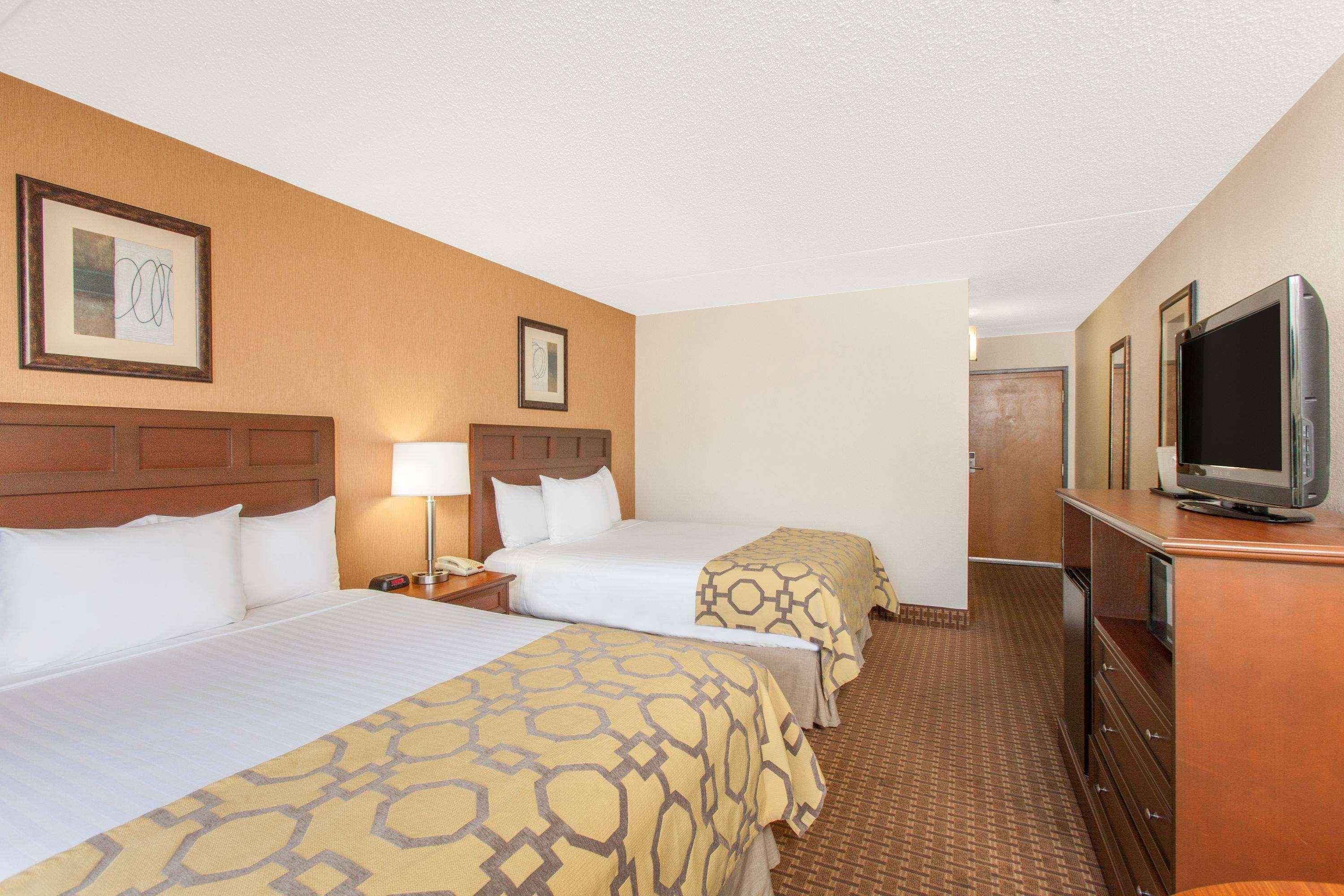 Отель Baymont By Wyndham Branson - On The Strip Экстерьер фото